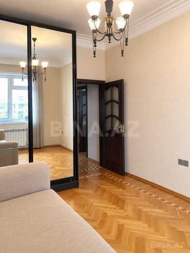 Сдаётся 3-комн. новостройка 105 м², м. Низами, photo 19 from 20