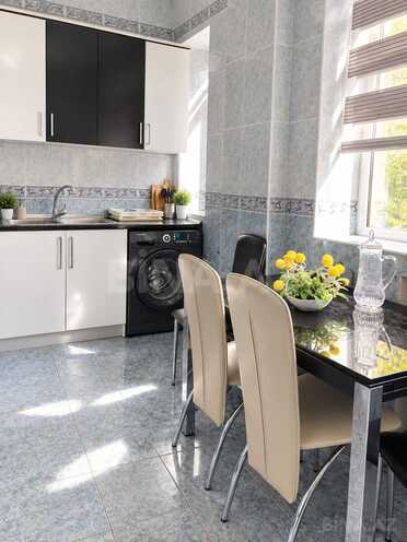 Сдаётся 3-комн. новостройка 105 м², м. Низами, photo 14 from 20