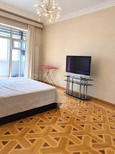 Сдаётся 3-комн. новостройка 105 м², м. Низами, photo 11 from 20
