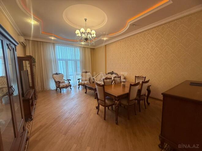 Продаётся 3-комн. вторичка 132 м², Наримановский  р., photo 3 from 20