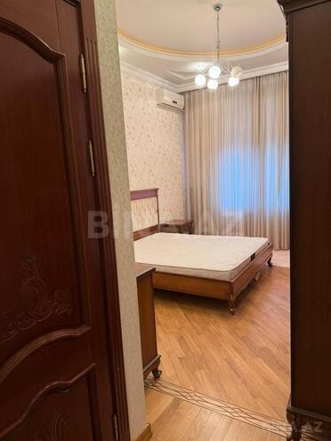 Продаётся 3-комн. вторичка 132 м², Наримановский  р., photo 13 from 20