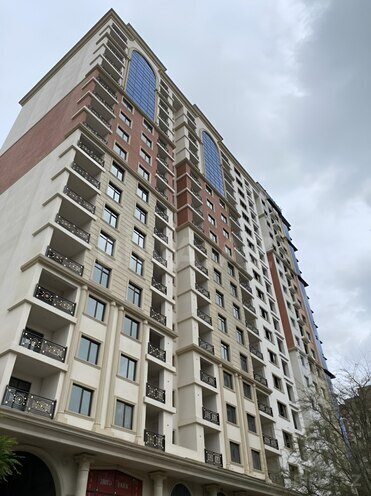 Satılır 4 otaqlı yeni tikili 163 m², 28 May m., photo 1 from 9