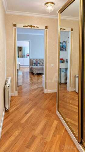 Продаётся 2-комн. вторичка 62 м², м. Низами, photo 6 from 14