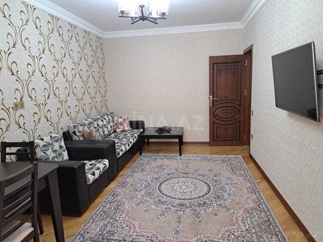 Сдаётся 3-комн. вторичка 88 м², Бинагадинский р., photo 1 from 17