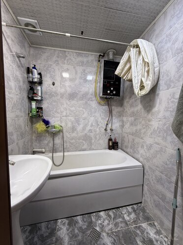 Продается 2-комн. вторичка 65 м², м. Ахмедлы, photo 9 from 12