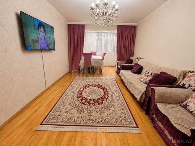 Продается 3-комн. вторичка 70 м², м. Кара Караев, photo 3 from 13