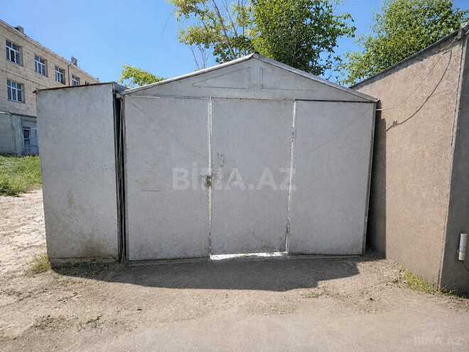 Продается 3-комн. вторичка 70 м², м. Кара Караев, photo 12 from 13