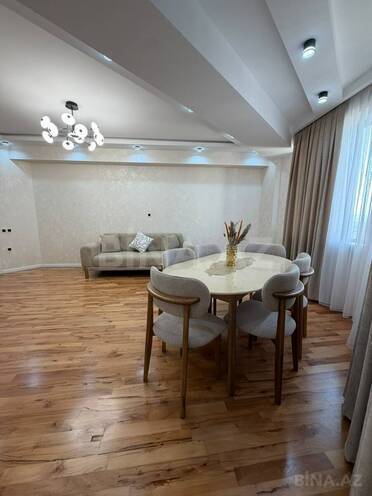 Продаётся 2-комн. вторичка 65 м², м. Ази Асланов, photo 4 from 13