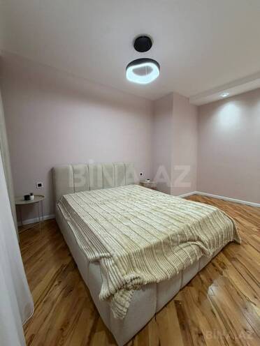 Продаётся 2-комн. вторичка 65 м², м. Ази Асланов, photo 6 from 13