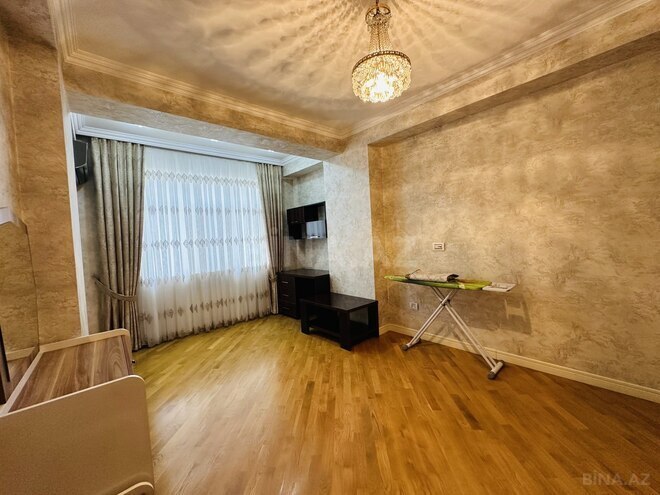 Сдаётся 3-комн. новостройка 140 м², Насиминский  р., photo 10 from 22