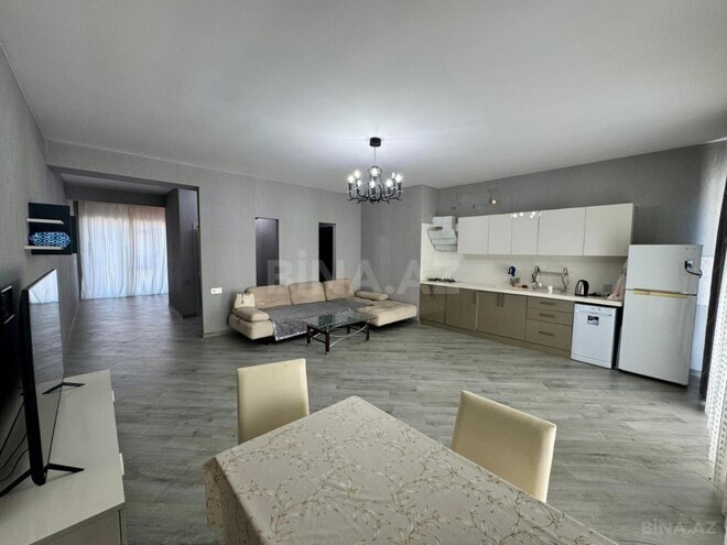 Сдается 2-комн. новостройка 90 м², м. Низами, photo 8 from 15