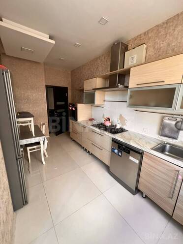 Сдаётся 3-комн. новостройка 120 м², м. Кара Караев, photo 11 from 20
