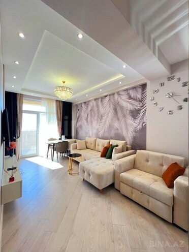 Продается 2-комн. новостройка 66 м², м. Ази Асланов, photo 1 from 18