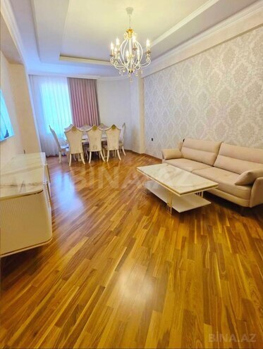 Сдаётся 3-комн. новостройка 115 м², м. Шах Исмаил Хатаи, photo 1 from 9