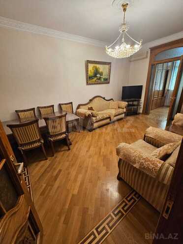 İcarəyə verilir 3 otaqlı köhnə tikili 130 m², 8-ci mikrorayon q., photo 6 from 15