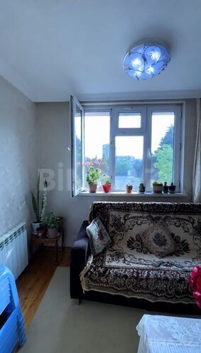 Продаётся 2-комн. вторичка 55 м², м. Нефтчиляр, photo 3 from 9