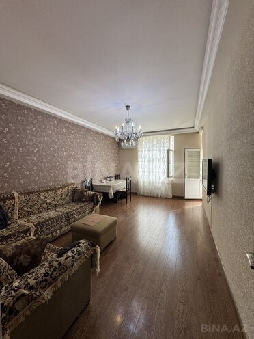 Продается 2-комн. новостройка 62 м², м. Иншаатчылар, photo 1 from 9