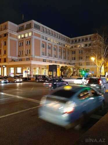 Продается 2-комн. вторичка 65 м², м. Сахил, photo 13 from 14