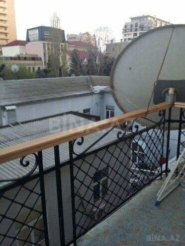 Сдаётся 3-комн. вторичка 80 м², м. Сахил, photo 8 from 9