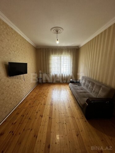 Satılır 2 otaqlı köhnə tikili 68 m², İnşaatçılar m., photo 1 from 15