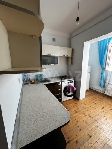 Satılır 2 otaqlı köhnə tikili 68 m², İnşaatçılar m., photo 8 from 15