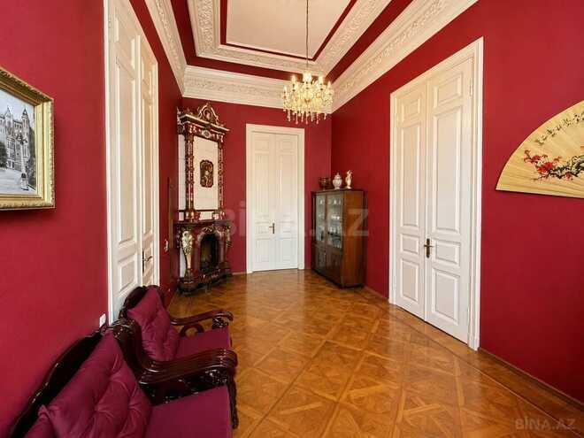 Satılır 4 otaqlı köhnə tikili 120 m², Sahil m., photo 14 from 32