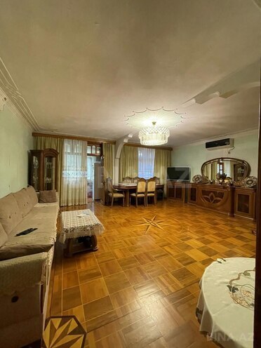 Продаётся 4-комн. вторичка 111 м², м. Азадлыг проспекти, photo 1 from 18