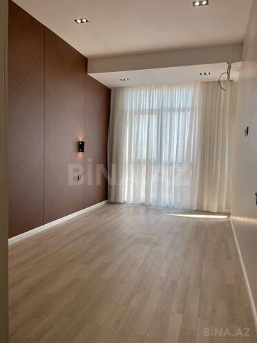 Продаётся 2-комн. новостройка 61 м², м. Кара Караев, photo 1 from 15