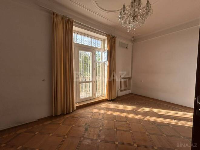 Satılır 8 otaqlı həyət evi/bağ evi 600 m², Badamdar q., photo 13 from 17