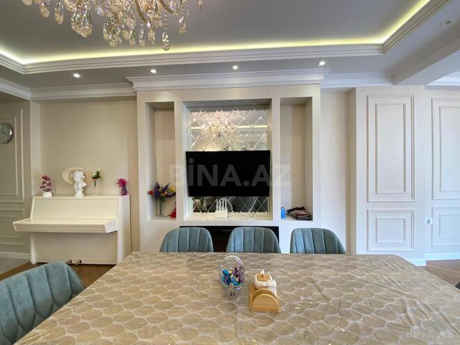 Продаётся 3-комн. новостройка 116 м², м. Кара Караев, photo 12 from 32