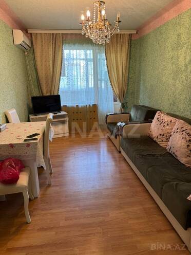 Сдаётся 2-комн. вторичка 65 м², м. Ази Асланов, photo 1 from 16