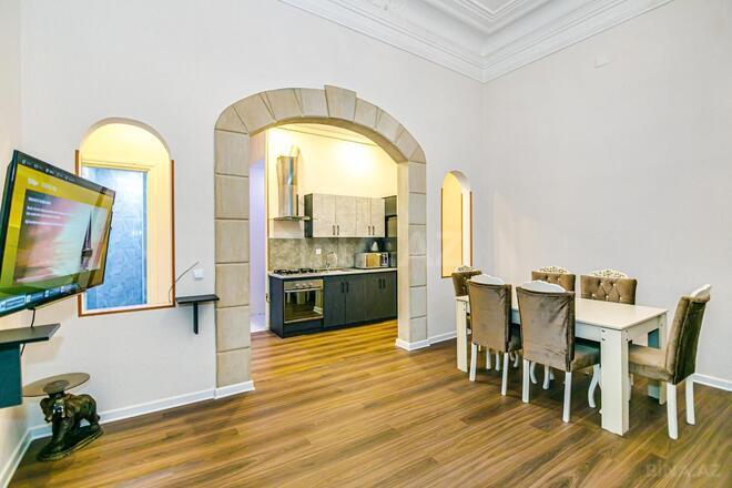 İcarəyə verilir 5 otaqlı yeni tikili 160 m², Sahil m., photo 4 from 21