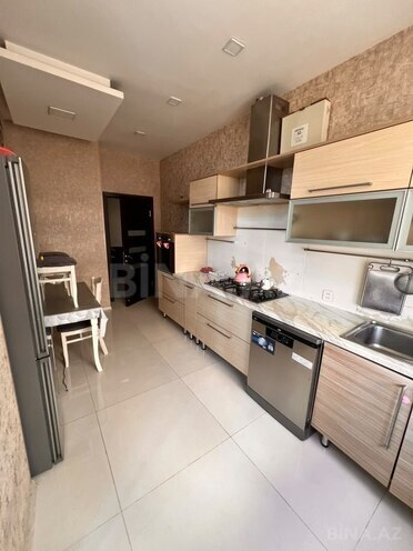 Сдаётся 3-комн. новостройка 120 м², м. Кара Караев, photo 10 from 15