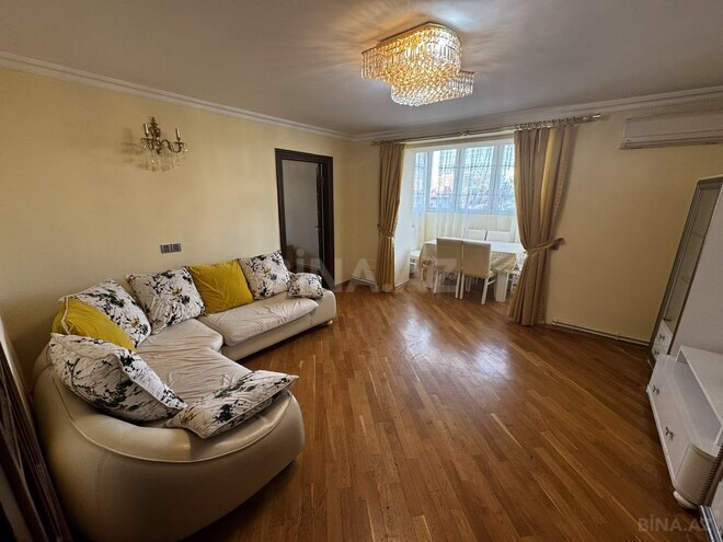 Satılır 3 otaqlı köhnə tikili 90 m², 20 Yanvar m., photo 1 from 11