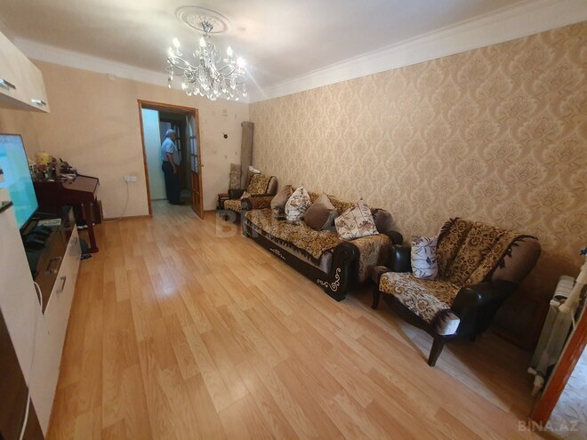 Satılır 3 otaqlı köhnə tikili 70 m², Qara Qarayev m., photo 15 from 18
