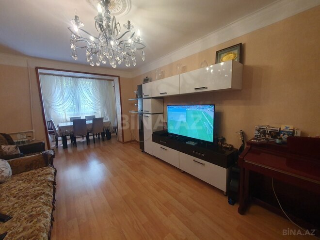 Satılır 3 otaqlı köhnə tikili 70 m², Qara Qarayev m., photo 14 from 18