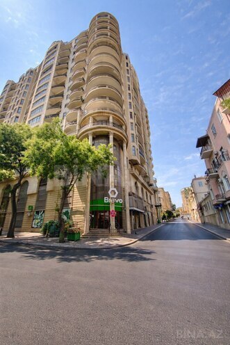 Satılır 5 otaqlı yeni tikili 250 m², İçəri Şəhər m., photo 1 from 10