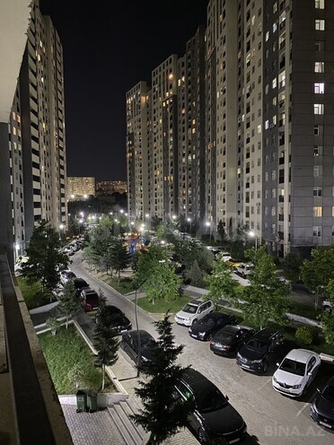 Сдаётся 3-комн. новостройка 80 м², м. Ази Асланов, photo 1 from 15