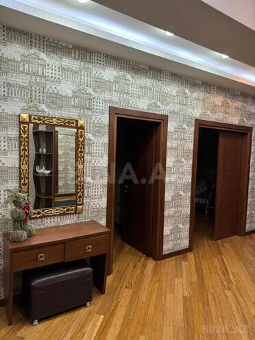 Сдаётся 3-комн. новостройка 140 м², м. Элмляр Академиясы, photo 24 from 31