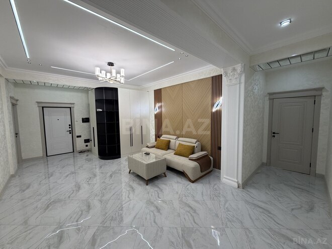 Продаётся 3-комн. новостройка 145 м², м. Нефтчиляр, photo 1 from 32