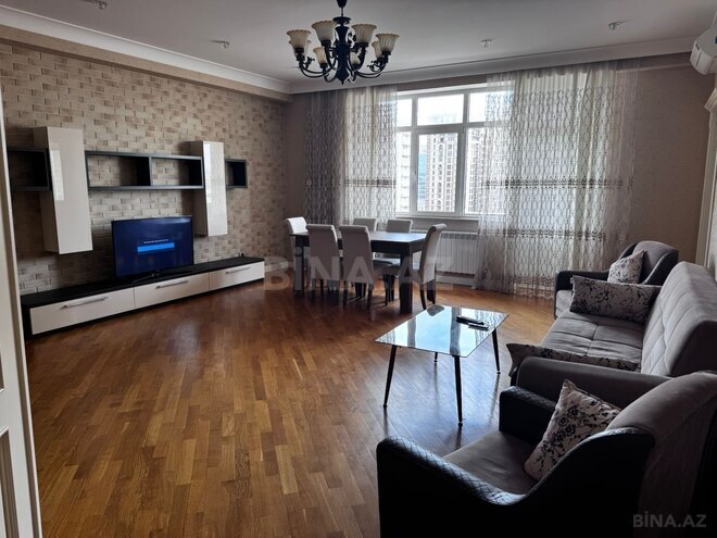 Сдаётся 3-комн. новостройка 160 м², м. 28 мая, photo 1 from 11