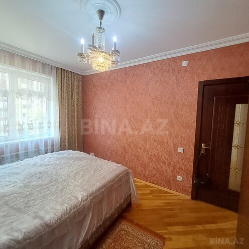 Продаётся 3-комн. вторичка 90 м², м. Нефтчиляр, photo 8 from 19