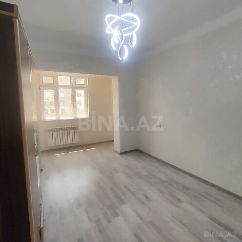 Продаётся 2-комн. вторичка 70 м², м. Нефтчиляр, photo 5 from 16