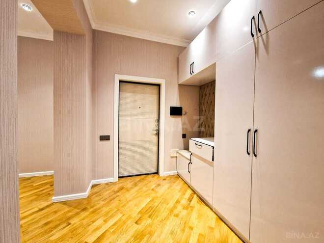 Продаётся 2-комн. новостройка 63 м², м. Кара Караев, photo 1 from 16