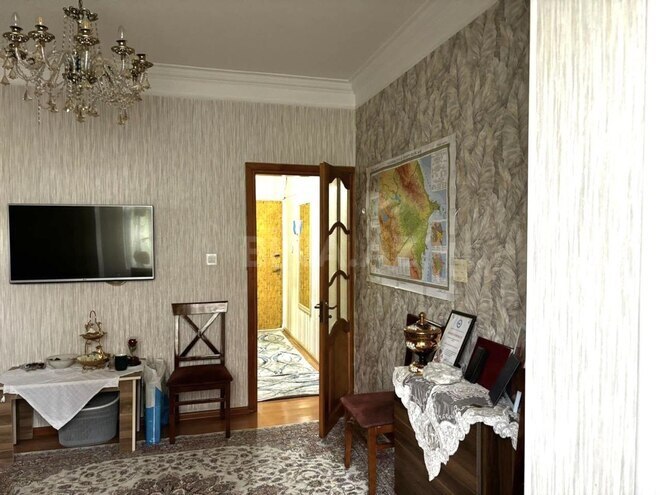İcarəyə verilir 2 otaqlı köhnə tikili 50 m², Azadlıq Prospekti m., photo 4 from 17