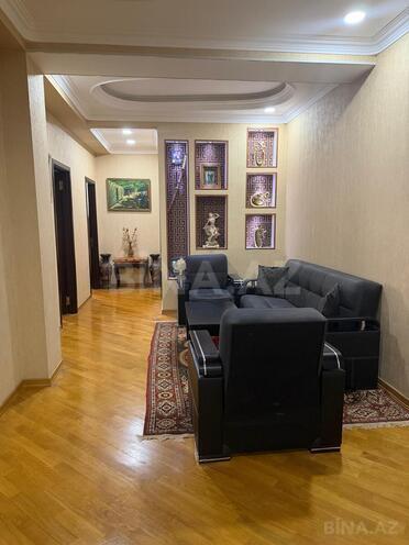 Продаётся 3-комн. новостройка 141 м², м. Нефтчиляр, photo 10 from 16