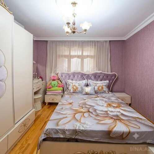 Продаётся 3-комн. вторичка 80 м², м. Кара Караев, photo 8 from 17