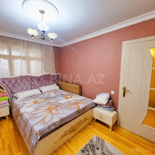 Продаётся 3-комн. вторичка 80 м², м. Кара Караев, photo 7 from 17