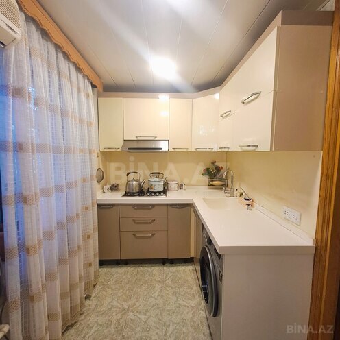 Продаётся 3-комн. вторичка 80 м², м. Кара Караев, photo 12 from 17