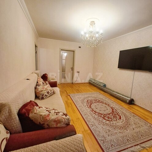 Продаётся 3-комн. вторичка 80 м², м. Кара Караев, photo 4 from 17